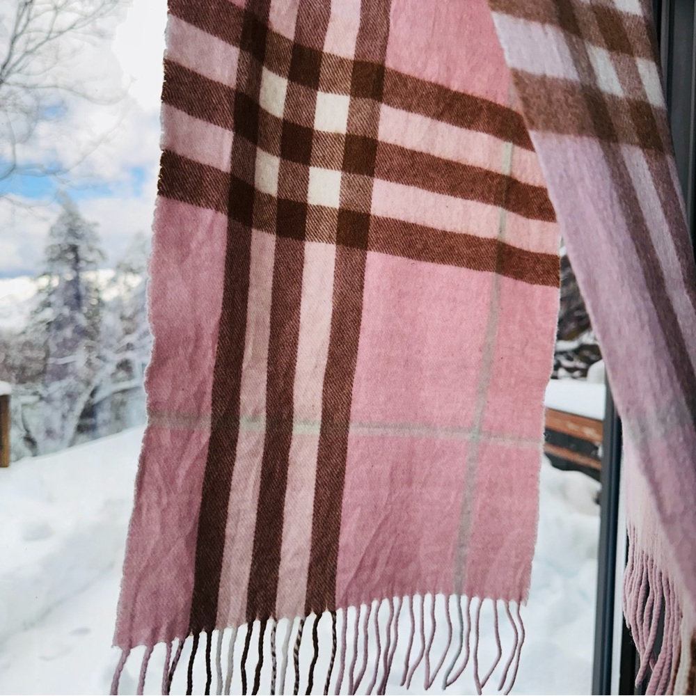 Burberry: Baby Pink Giant Check Plaid Scarf - Picture 8 of 9